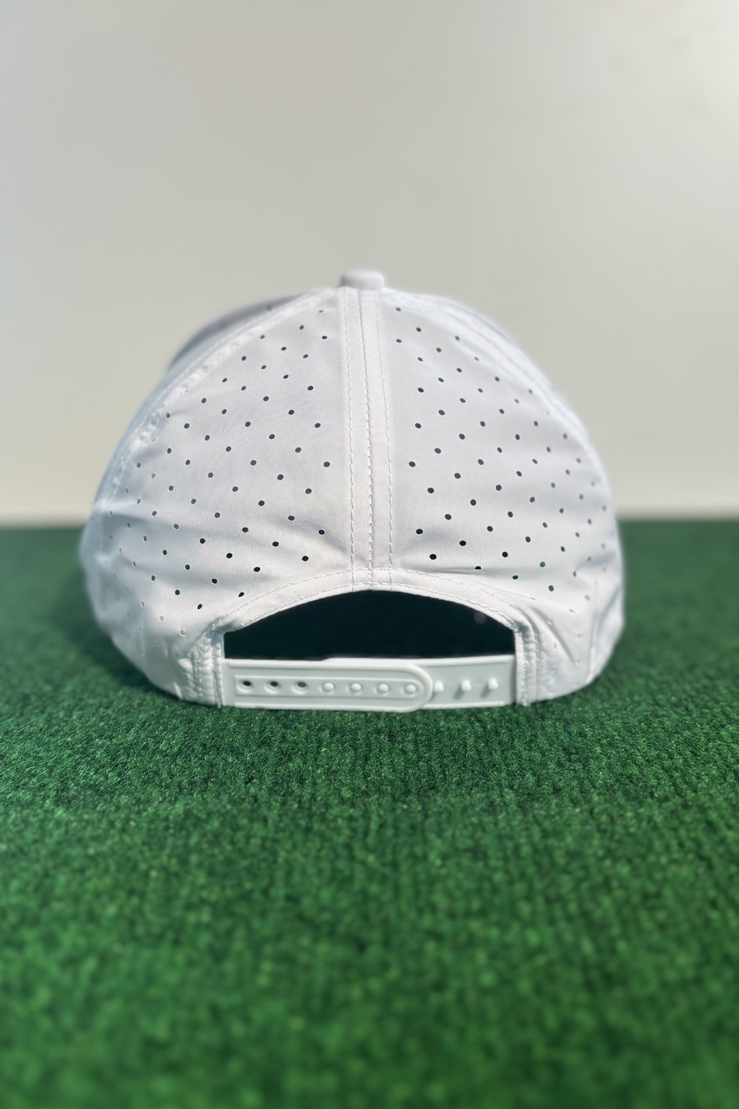 White Putt